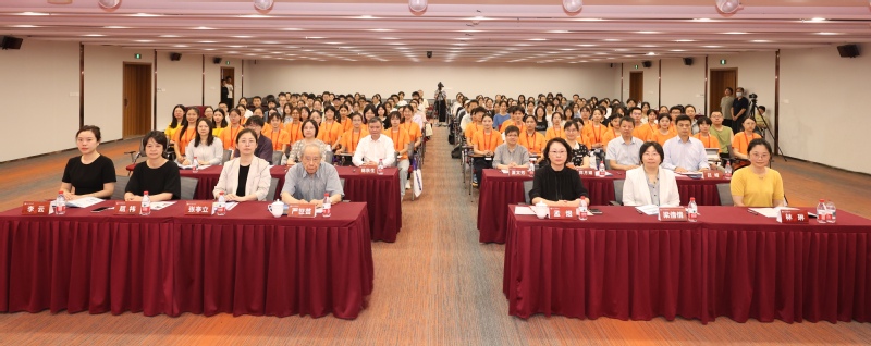 传薪火 育人才 2025年上海中医药大学“沛然计划”夏令营顺利结营